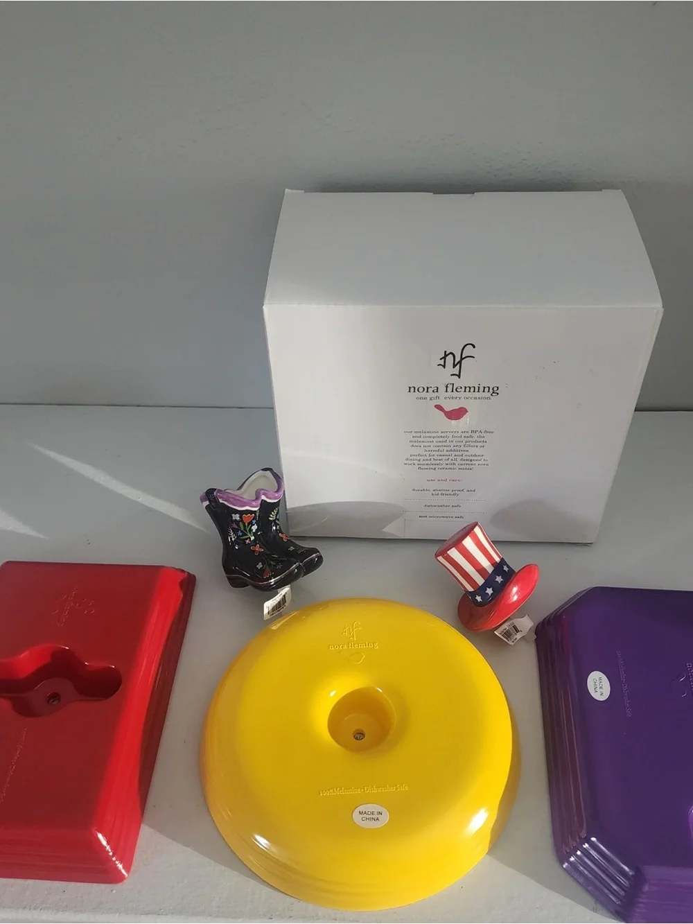Nora Fleming retired dainty dishes set brights and 2 minis